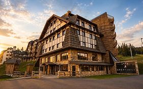 Grey Family Hotel